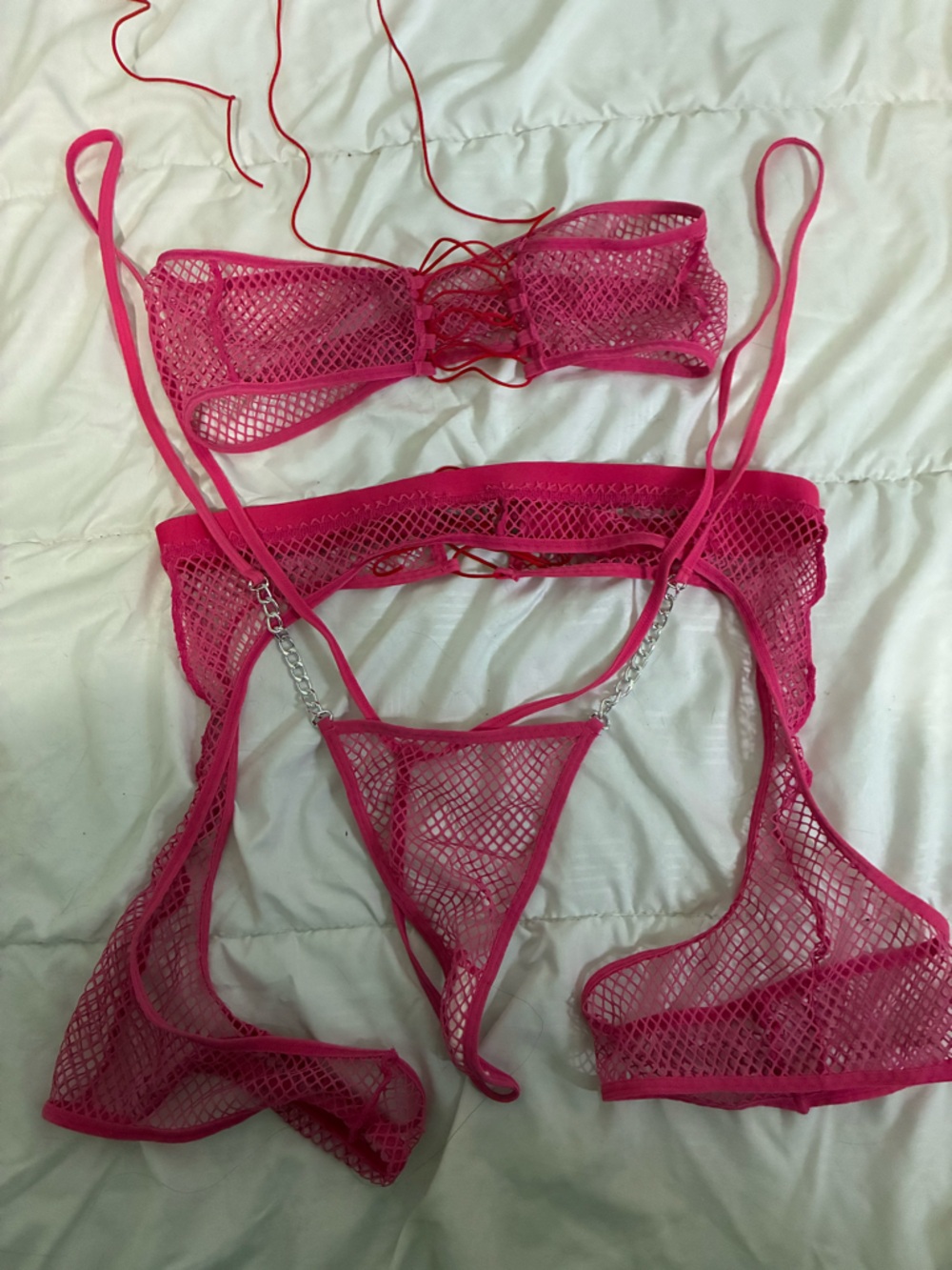 🔥Fuchsia Mesh Chain-Accent Triangle Bralette